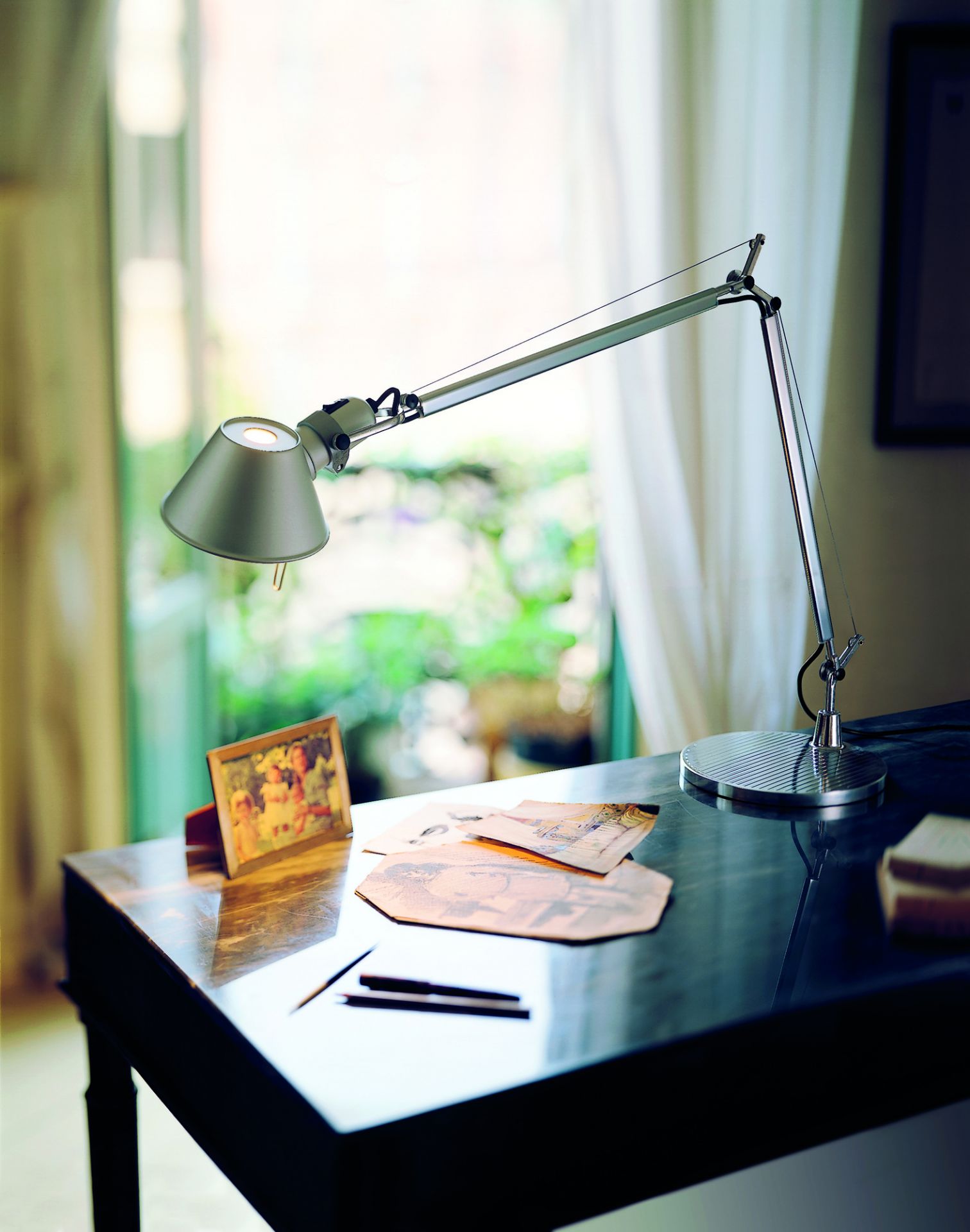 Tolomeo LED Tischleuchte Body Aluminium 2700K Artemide (Teil 1 von 2)