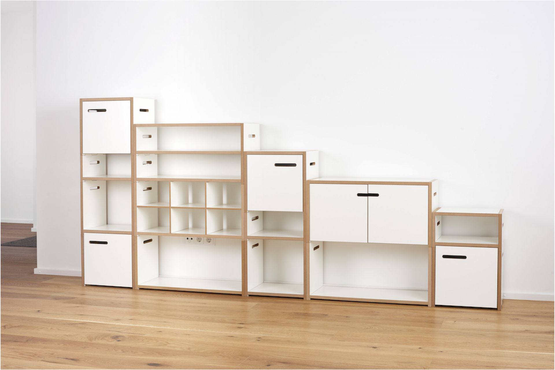 Tojo Halbstark Grundmodul Niedrig Regalserie Tojo Tojo Halbstark Grundmodul Niedrig Regalserie Tojo