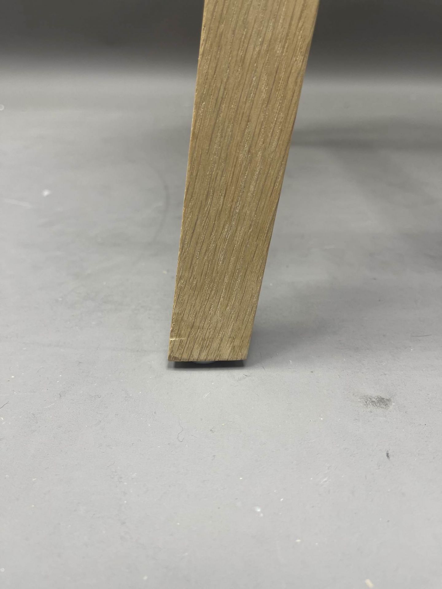 About a Stool AAS32 / AAS 32 Barhocker LOW EICHE GESEIFT / MELANGE CREAM Hay MÄNGELEXEMPLAR 