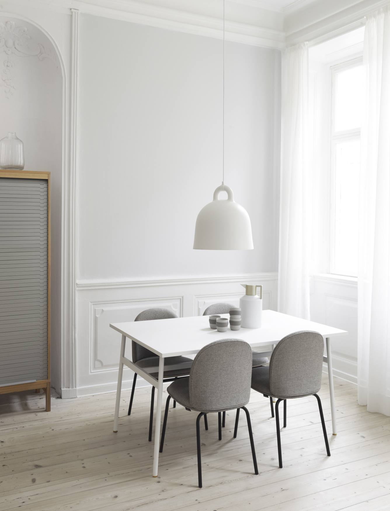 Bell Lamp Hängeleuchte Normann Copenhagen Sand Ø 35 cm