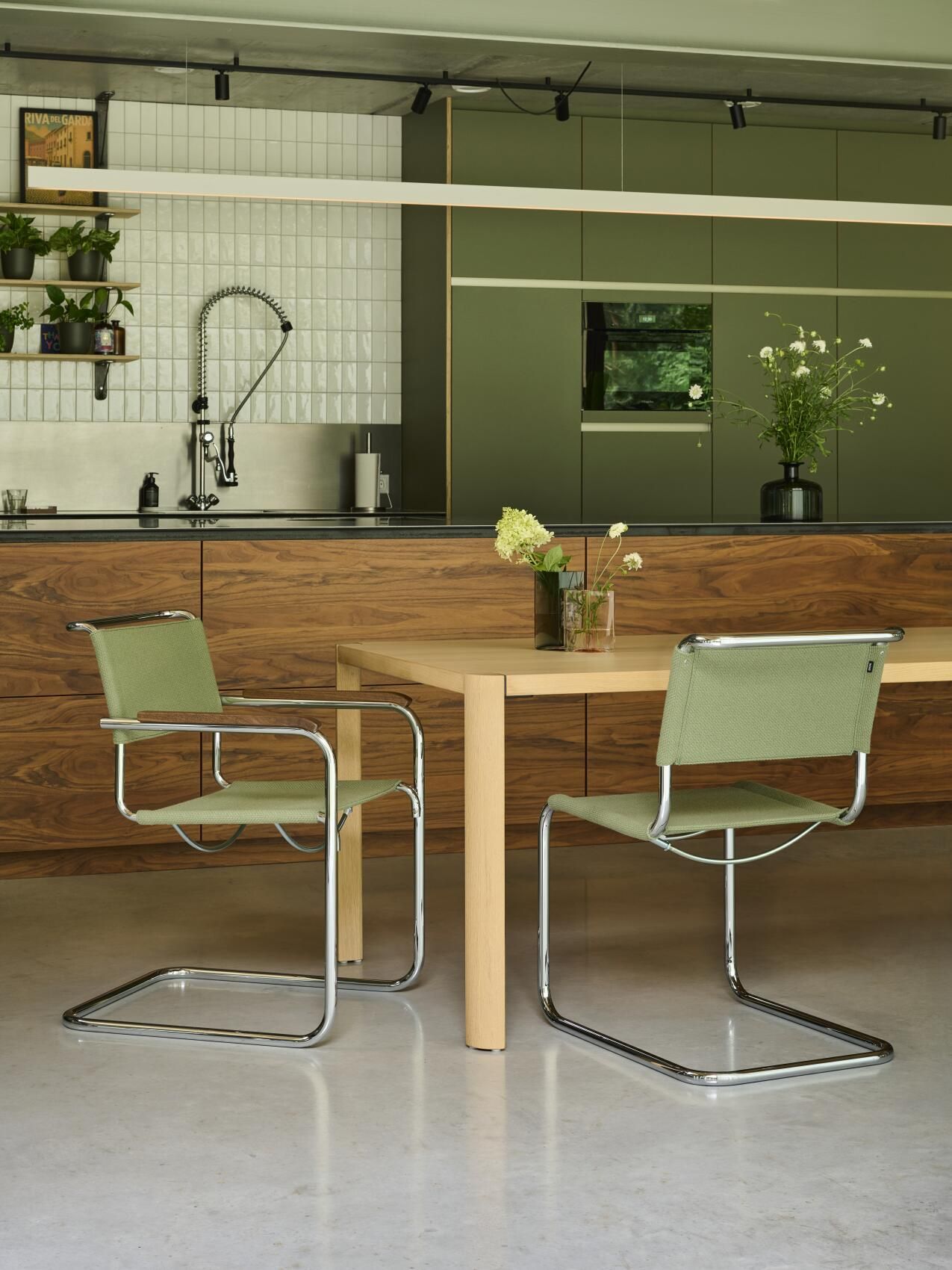 S 33 V / S33 V Freischwinger Thonet