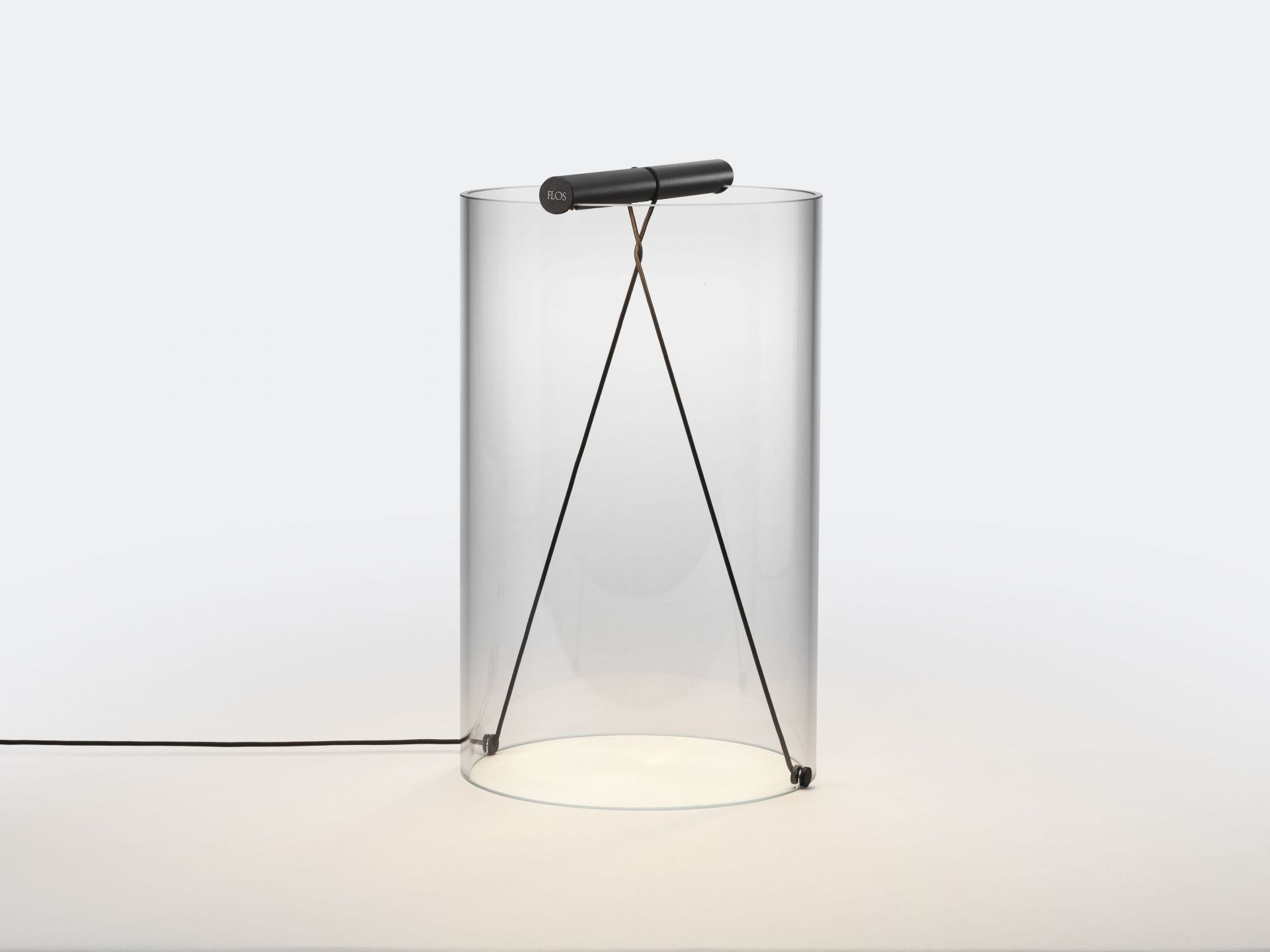 To-Tie T2 LED Tischleuchte Flos Schwarz eloxiert