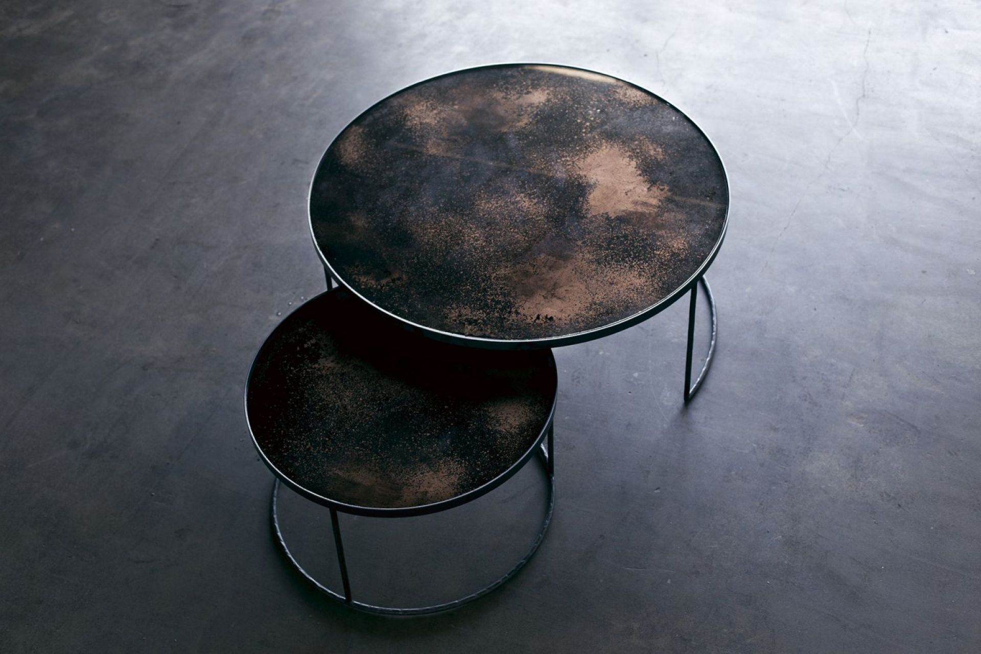Nesting Couchtisch 2er Set bronze Ethnicraft