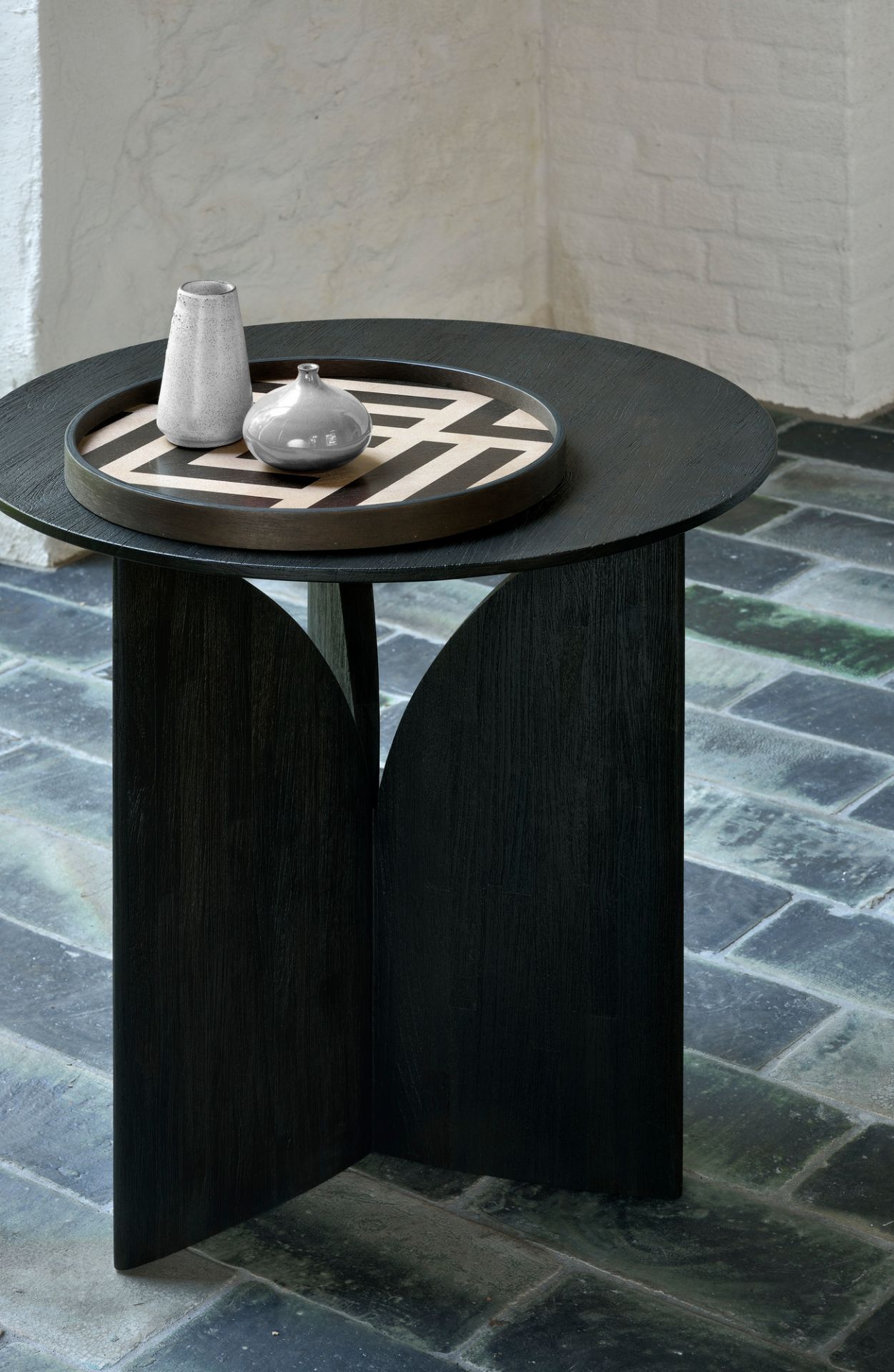Teak Fin Beistelltisch Schwarz lackiert Ethnicraft