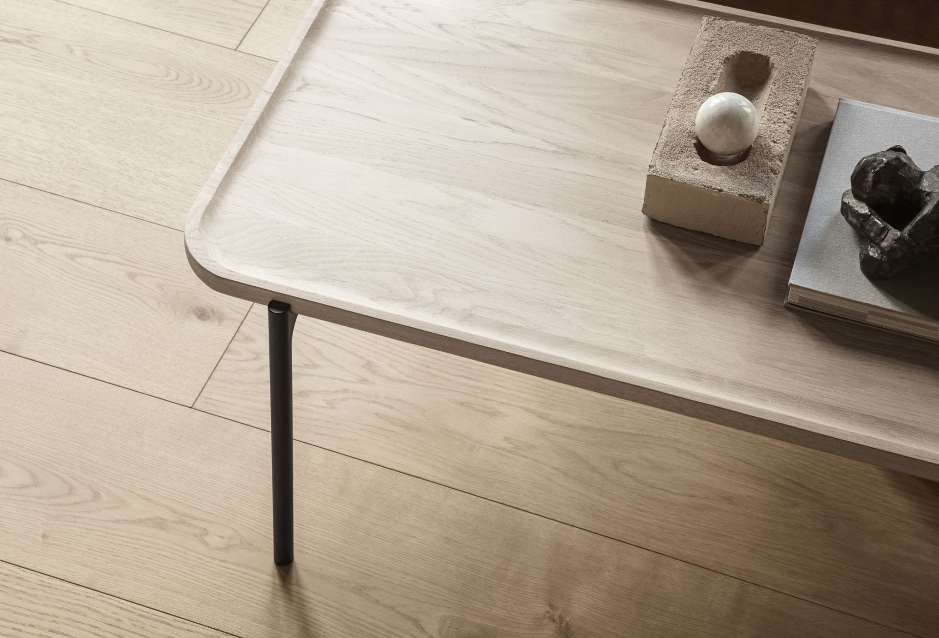 Savoye Tisch Eiche rechteckig - geräuchert B 120 x H 42 cm Eva Solo