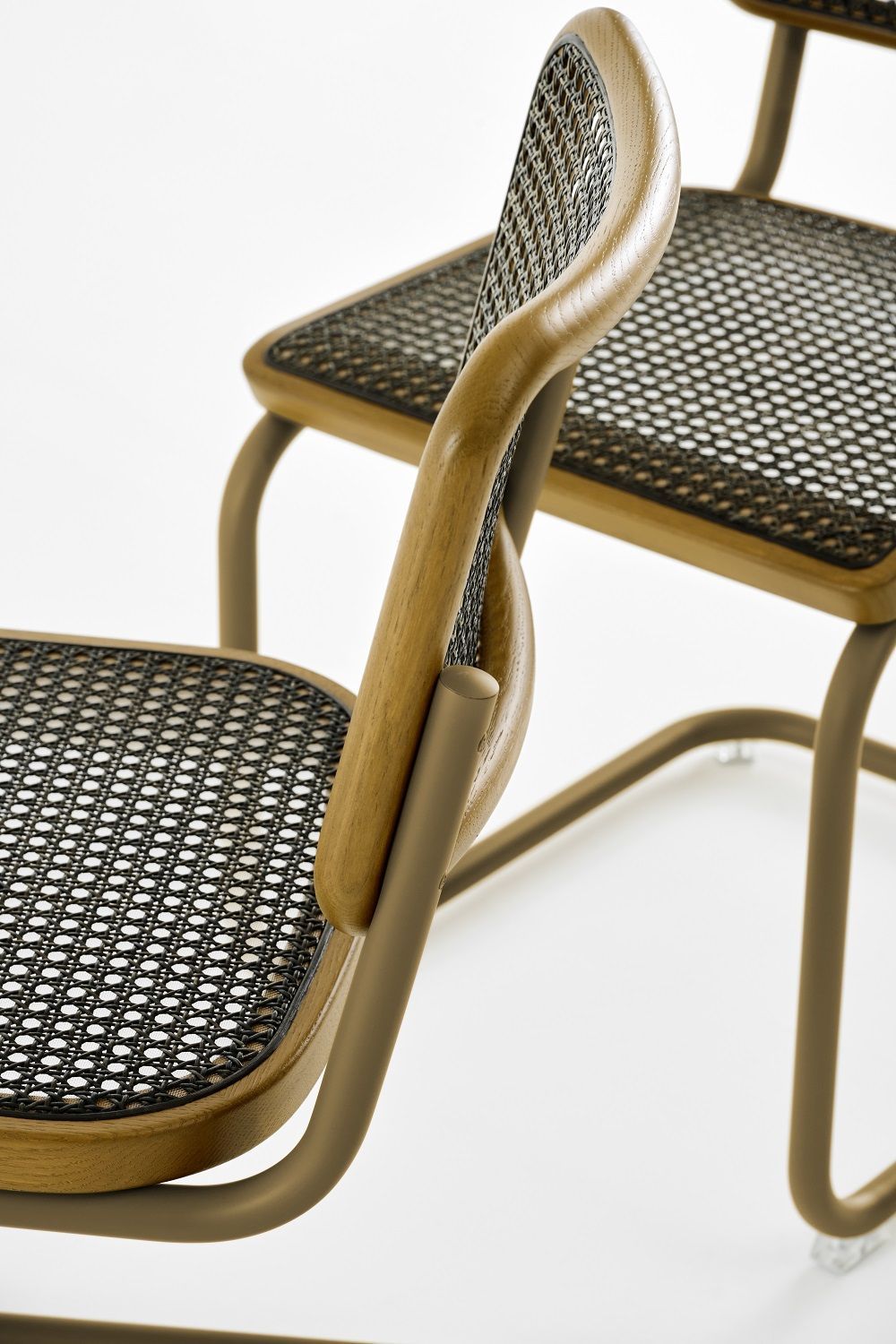S 32 V Stahlrohr Klassiker Freischwinger Thonet