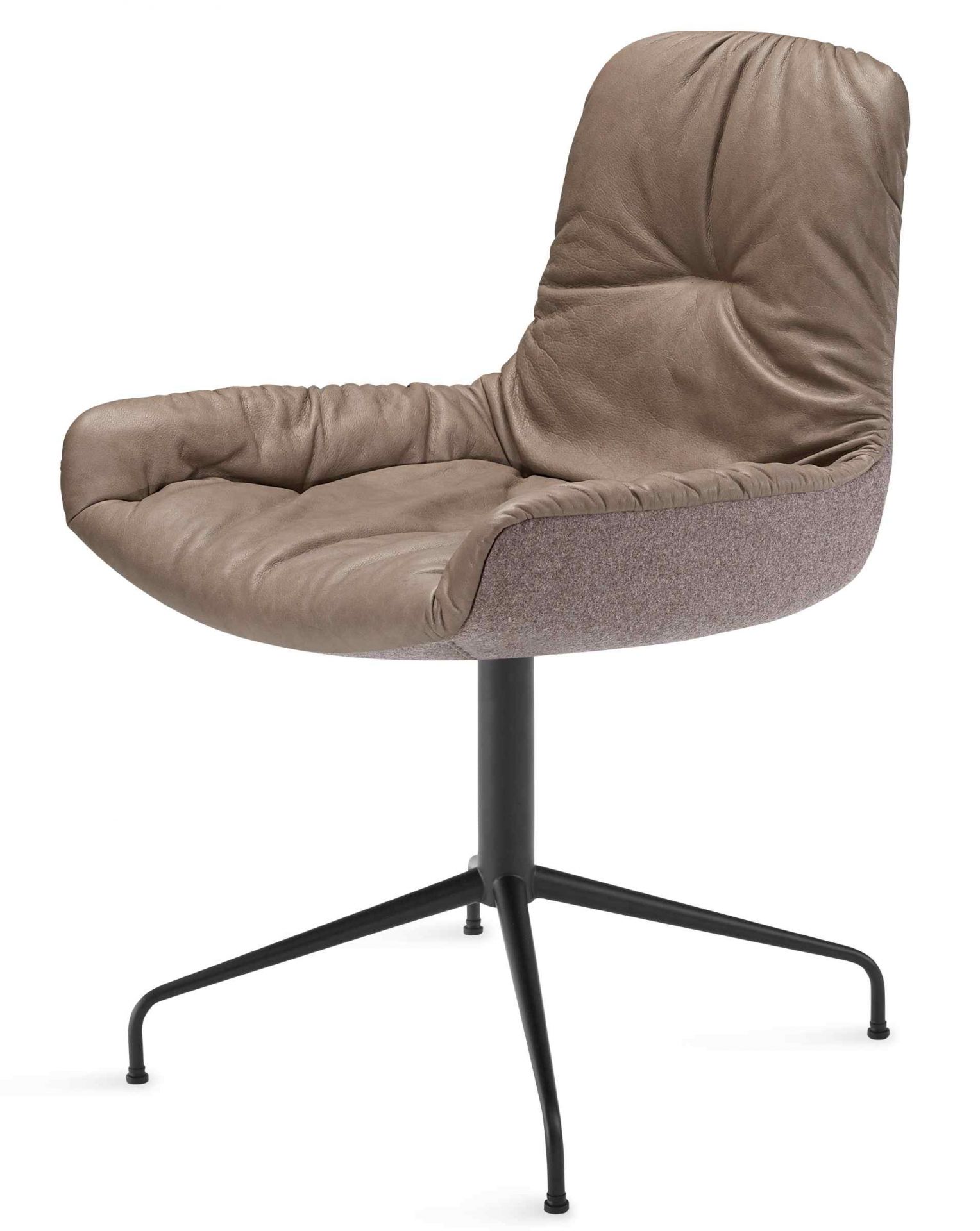 Leya Stuhl niedrige Armlehne Freifrau Manufaktur