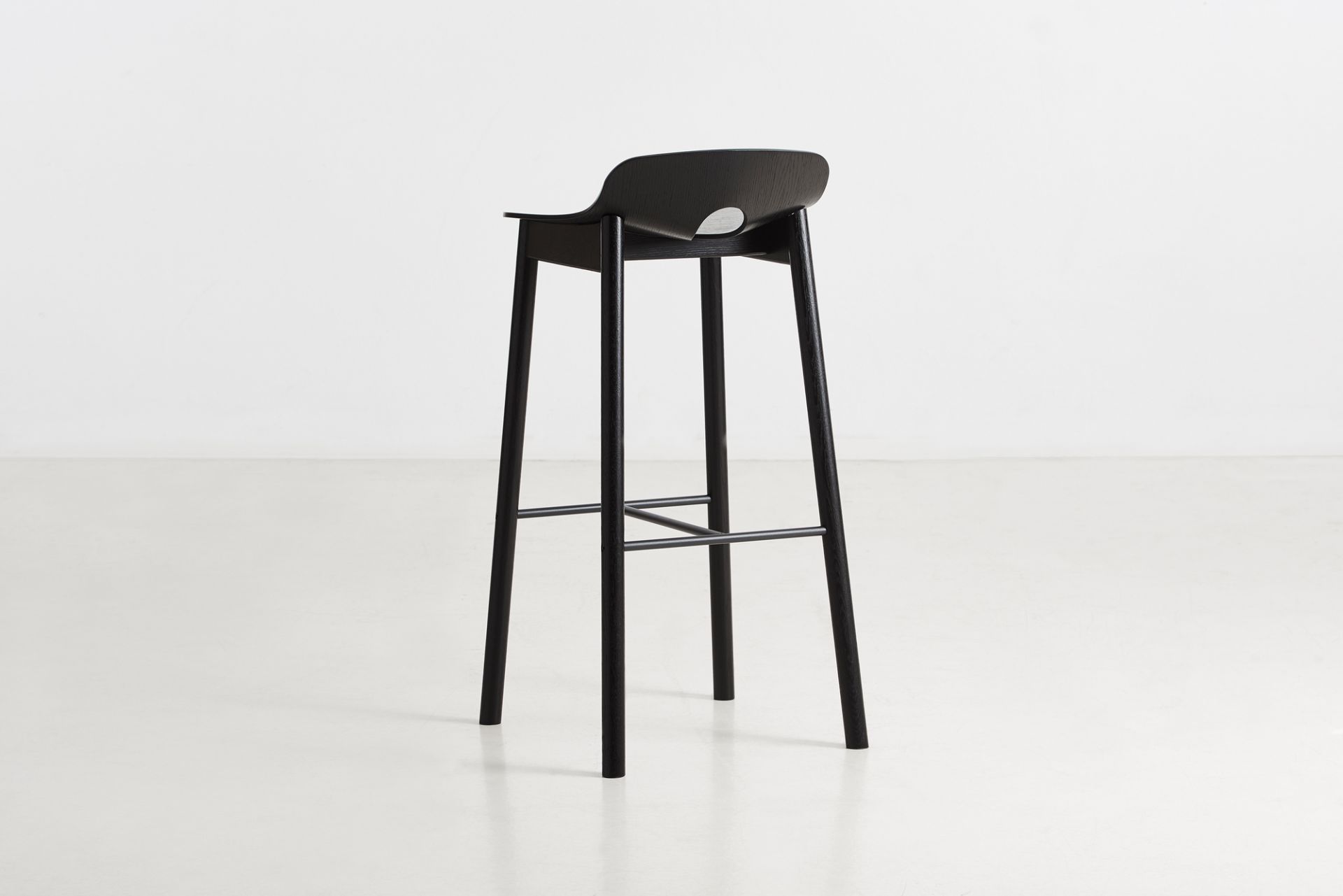 Mono Barhocker Schwarz Lackierte Esche Woud