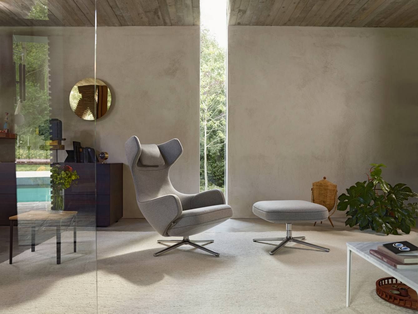 Grand Repos Sessel  + Ottoman Vitra Poliert Nubia Elfenbein / Perle