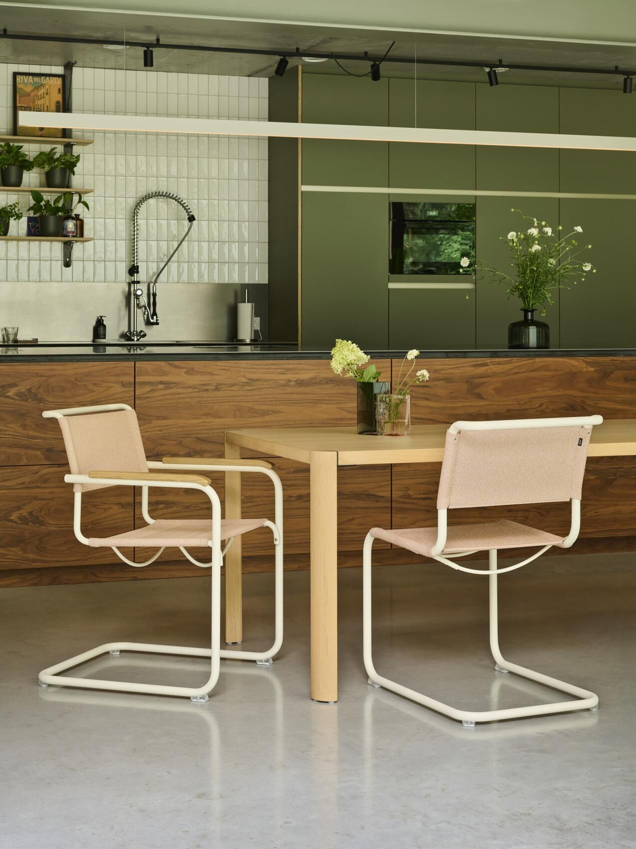 S 33 V / S33 V Freischwinger Thonet