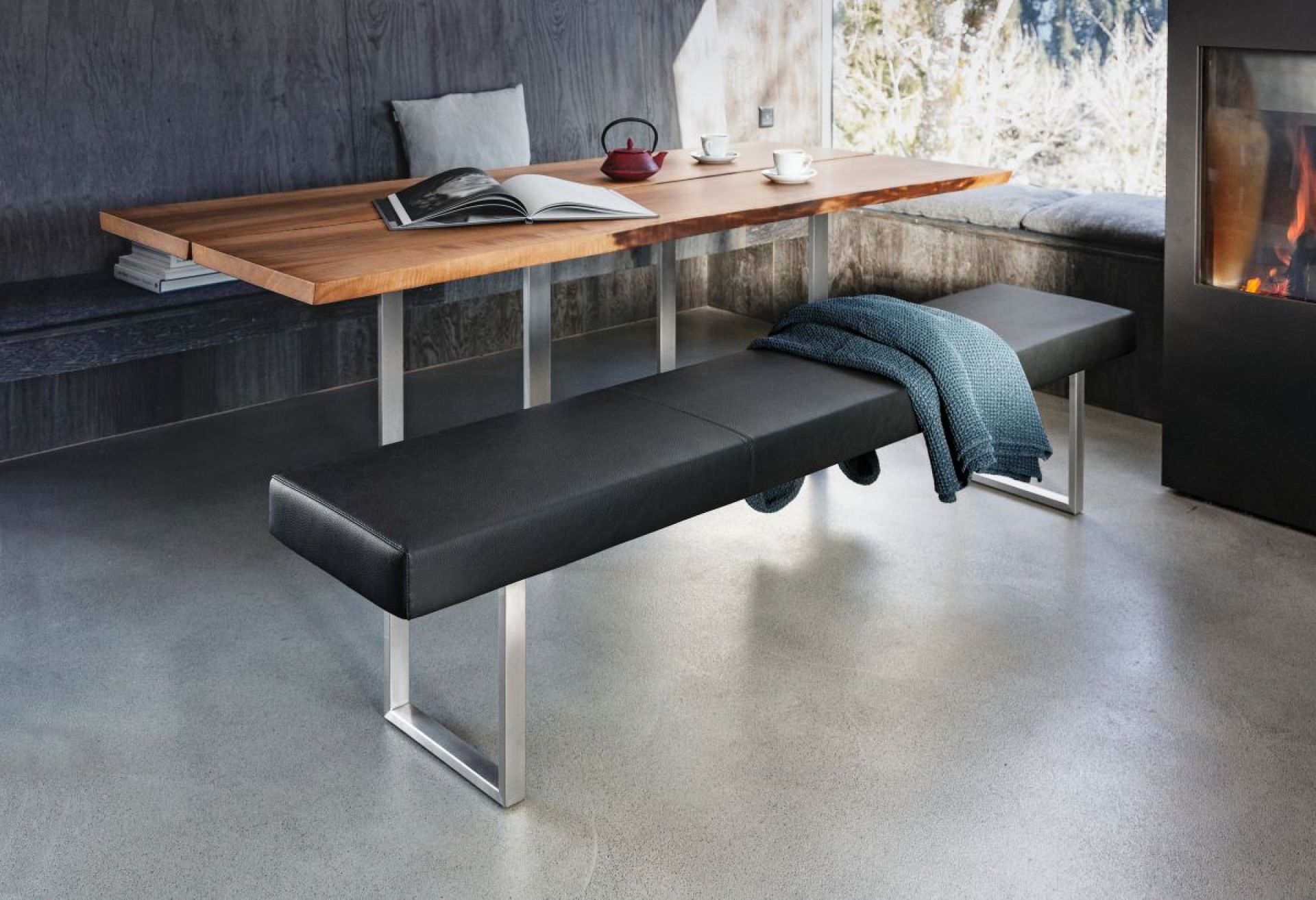 Authentic Classic Tisch Girsberger