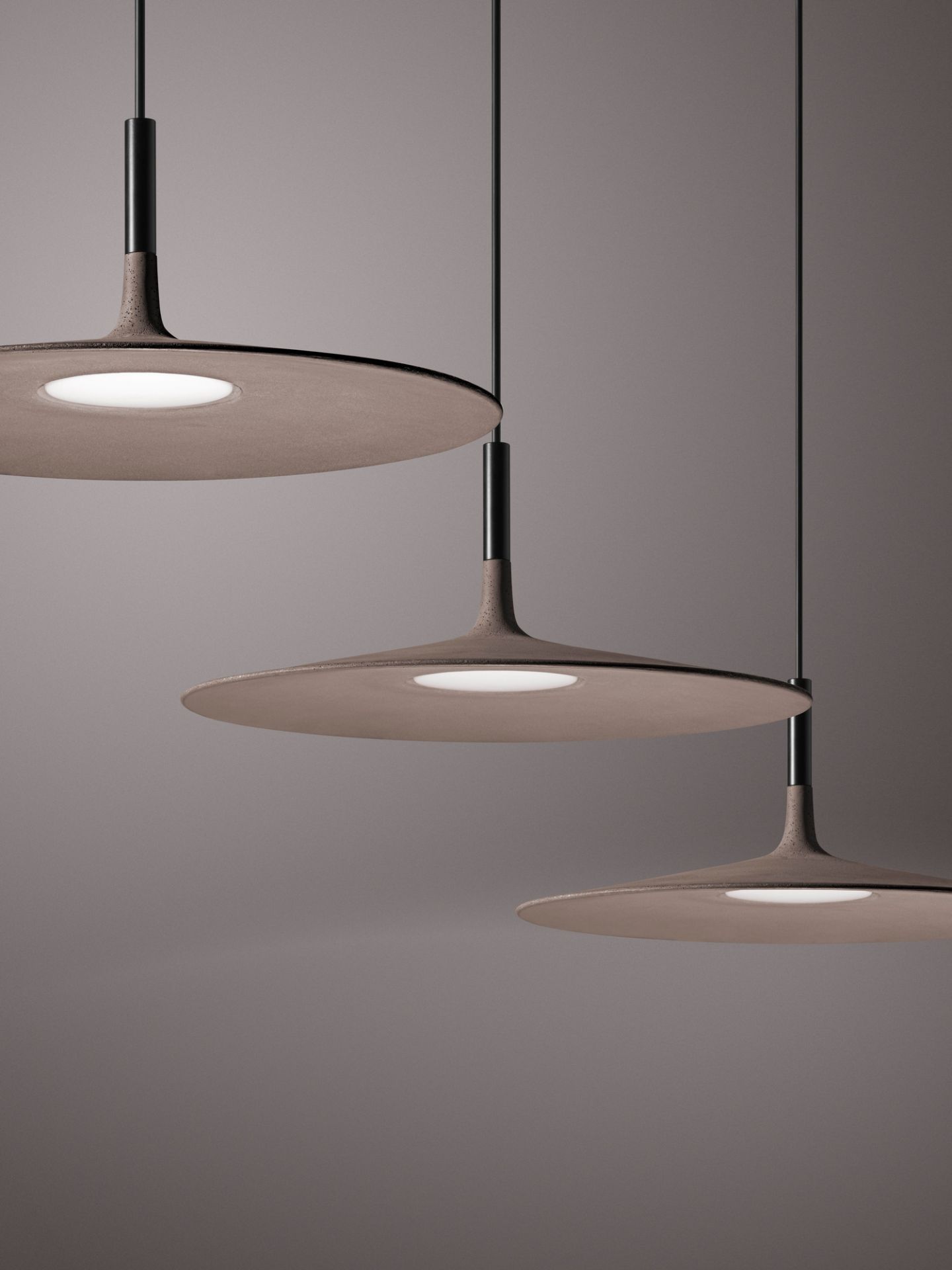 Aplomb Large LED Pendelleuchte Foscarini Weiß