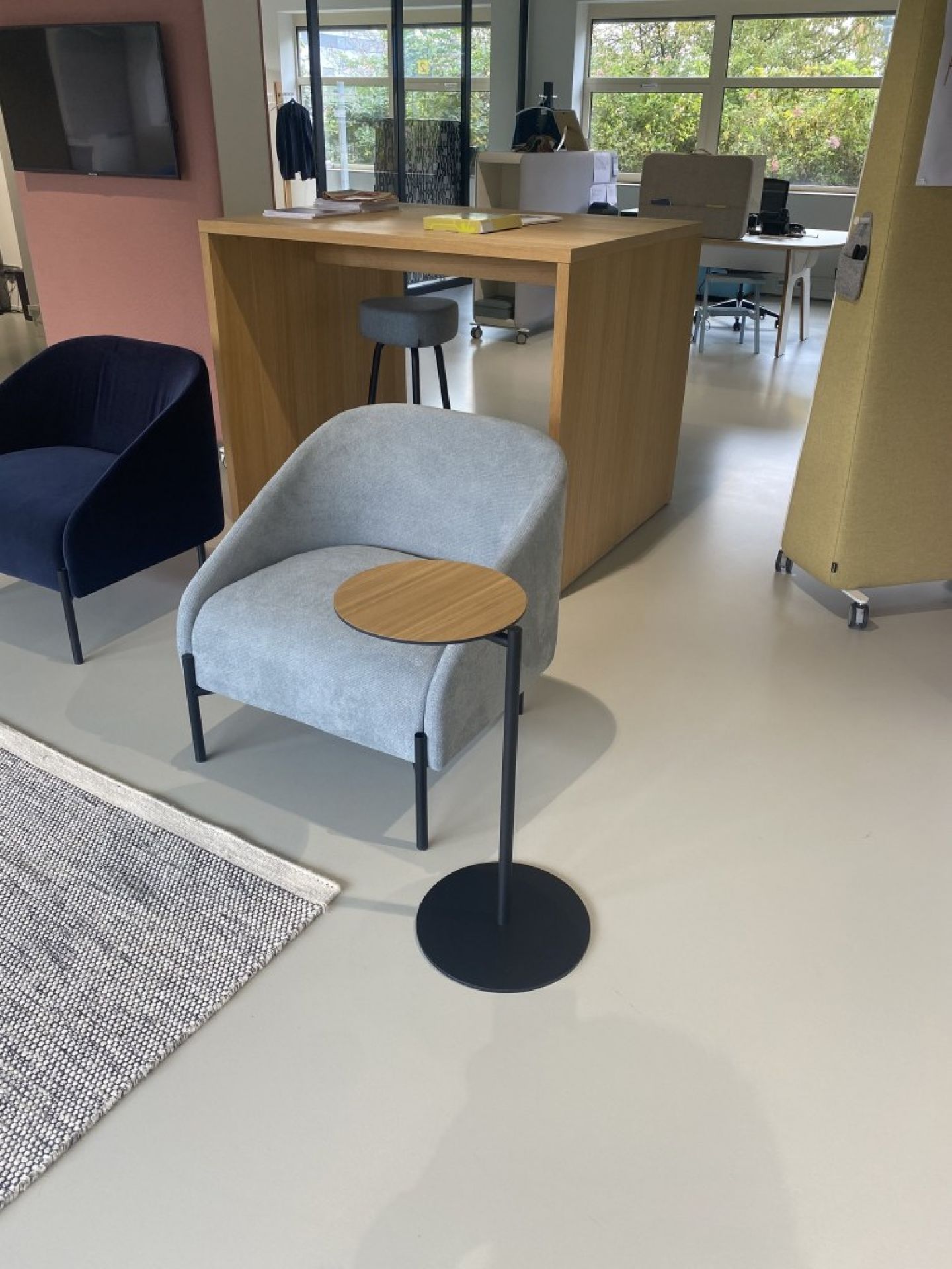 Bond Side Laptop Table Beistelltisch Cascando
