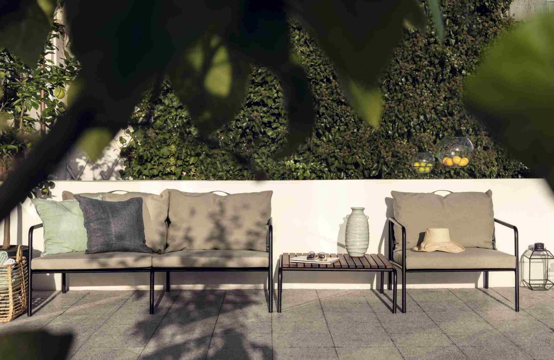 Avon Lounge Table Outdoor Tisch Houe