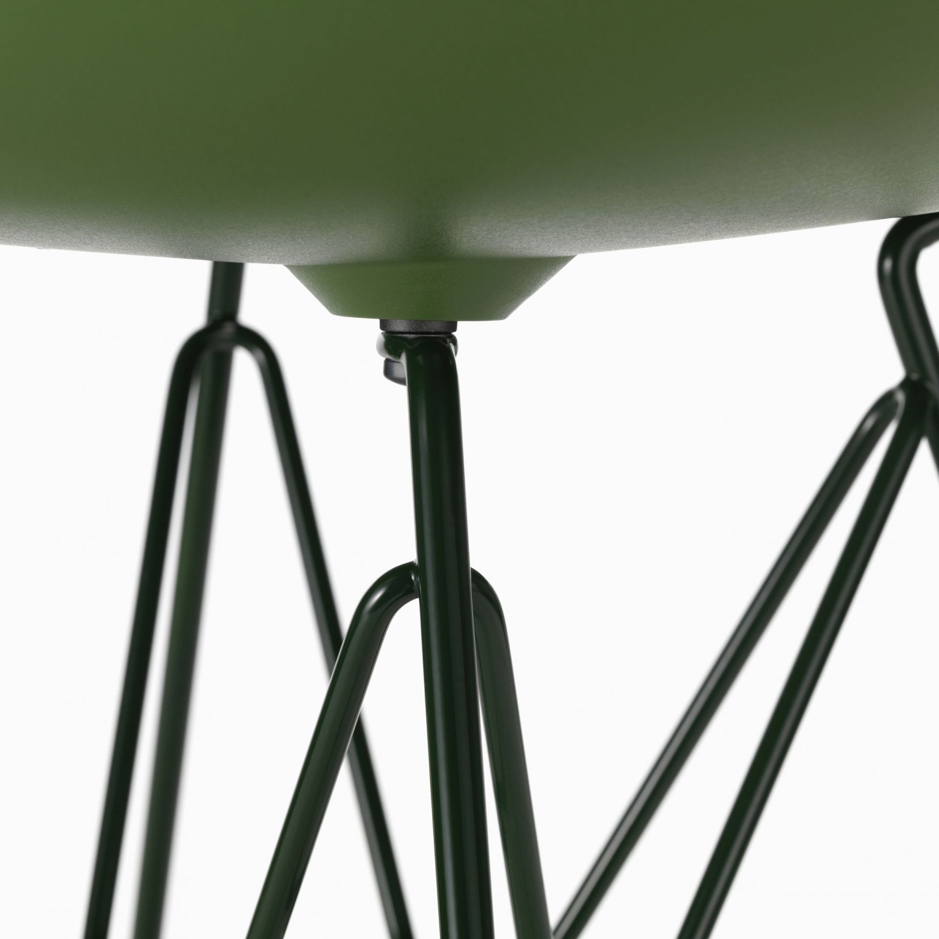 Eames Plastic Side Chair DSR Stuhl Monoton Vitra