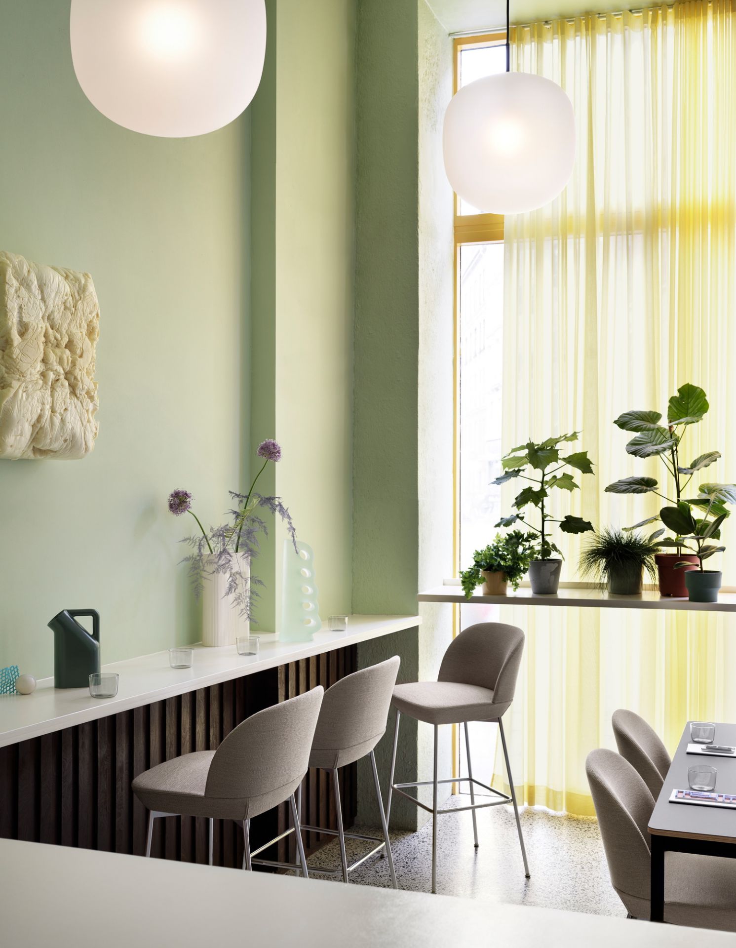 Oslo Counter Stool Barhocker H 65 cm Muuto