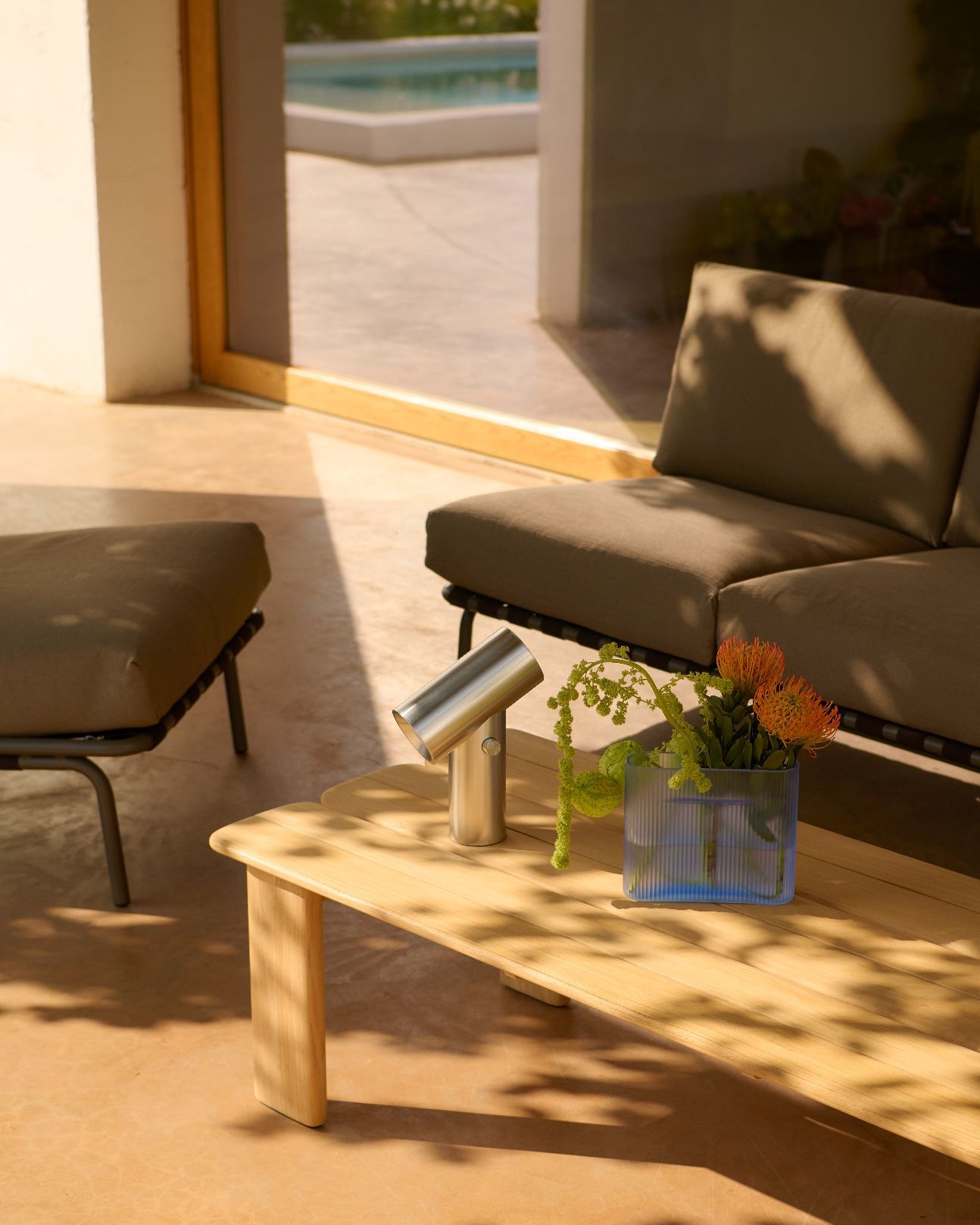 Assemble Coffee Table Couchtisch 135x55 cm Teak Outdoor Muuto  