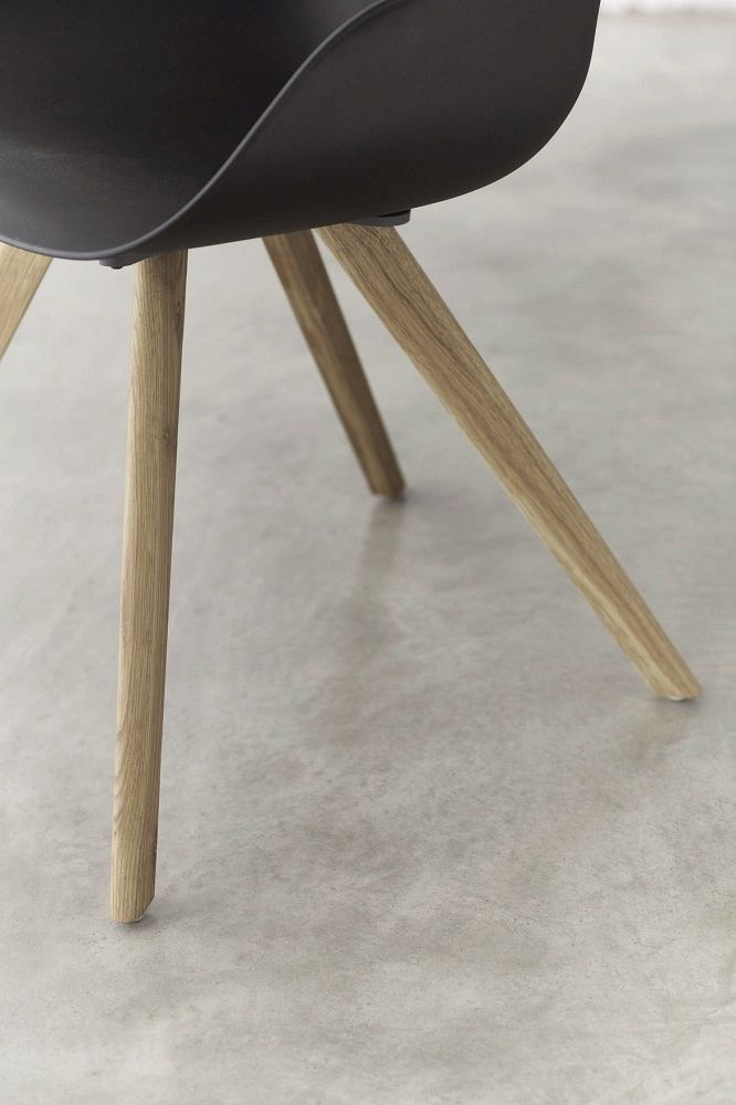 Yonda Universalstuhl Vierfußstuhl mit Holzgestell Wilkhahn