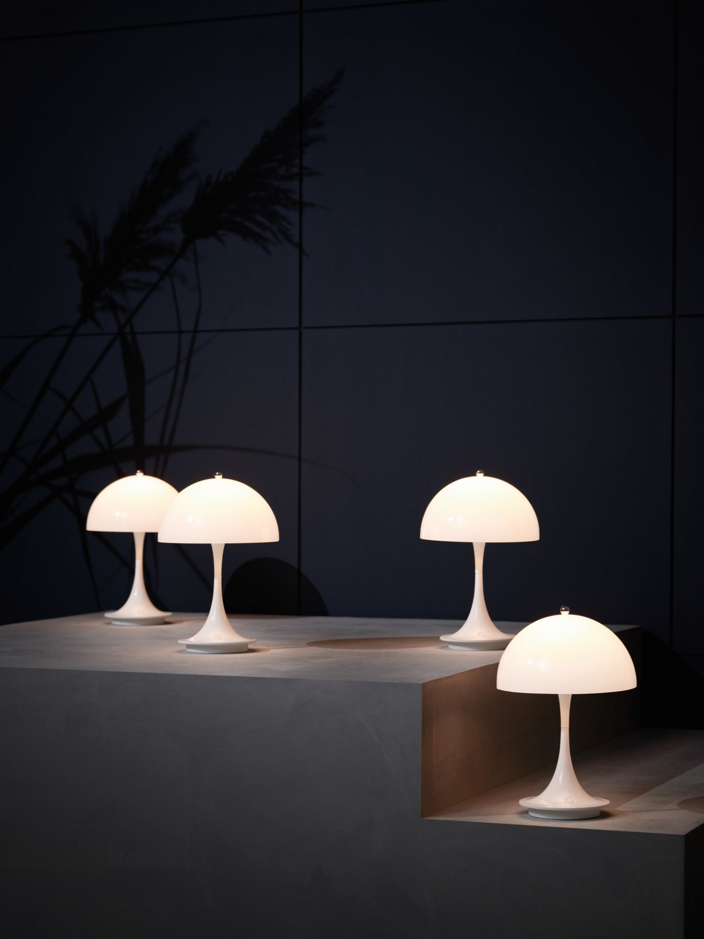 Panthella 160 Portable Akku LED-Tischleuchte Indoor/Outdoor Louis Poulsen EINZELSTÜCK