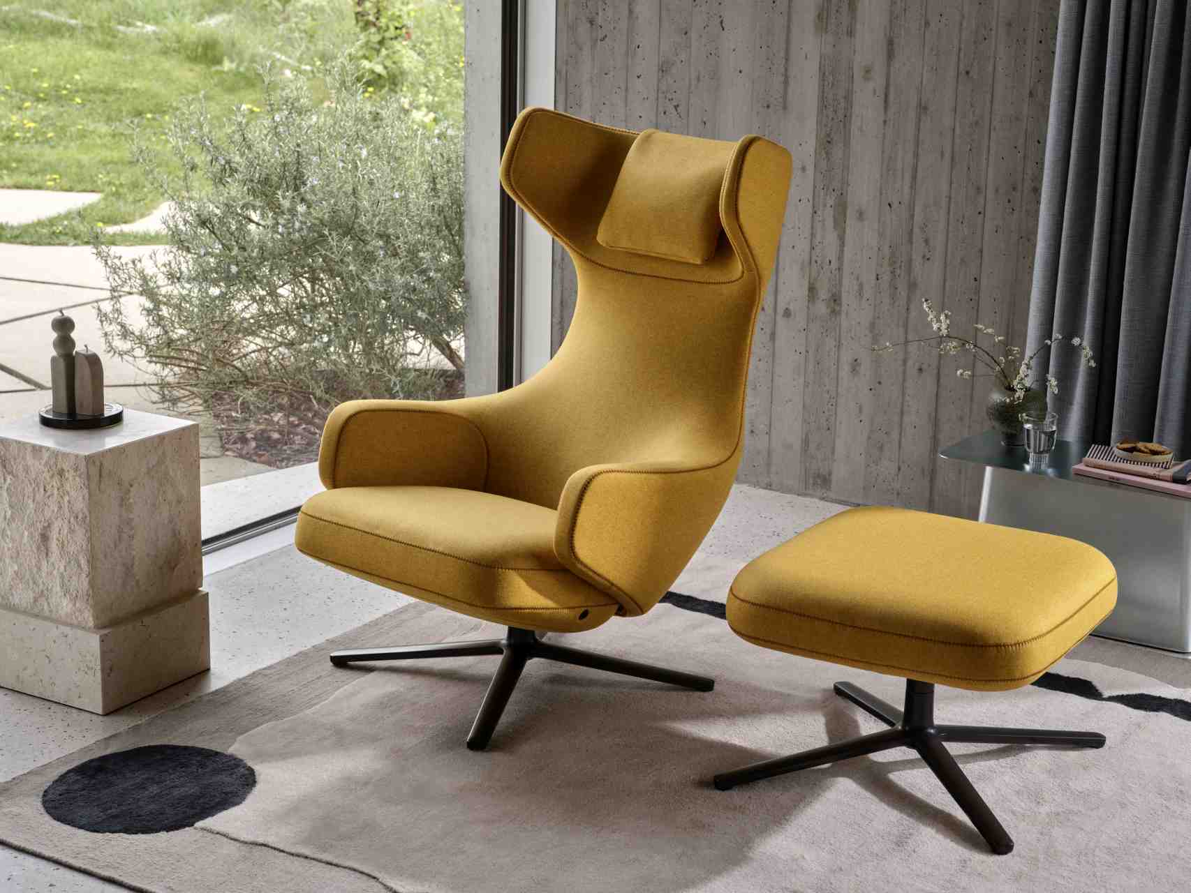 Grand Repos Sessel  + Ottoman Vitra Poliert Nubia Elfenbein / Perle