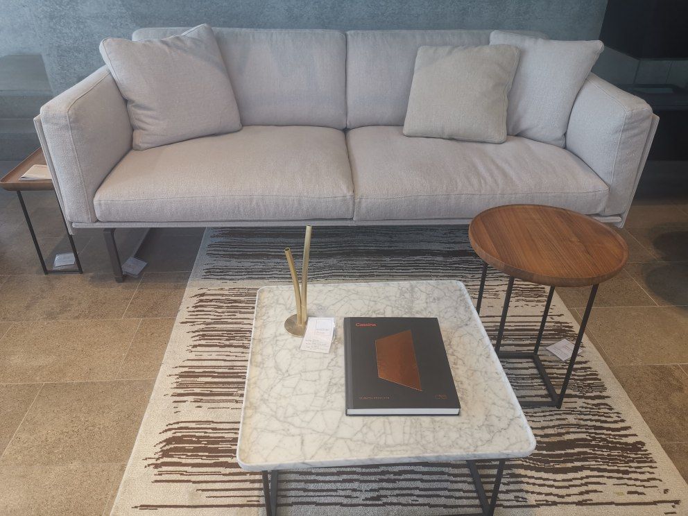 8 Sofa 2-Sitzer Cassina AUSSTELLUNGSSTÜCK