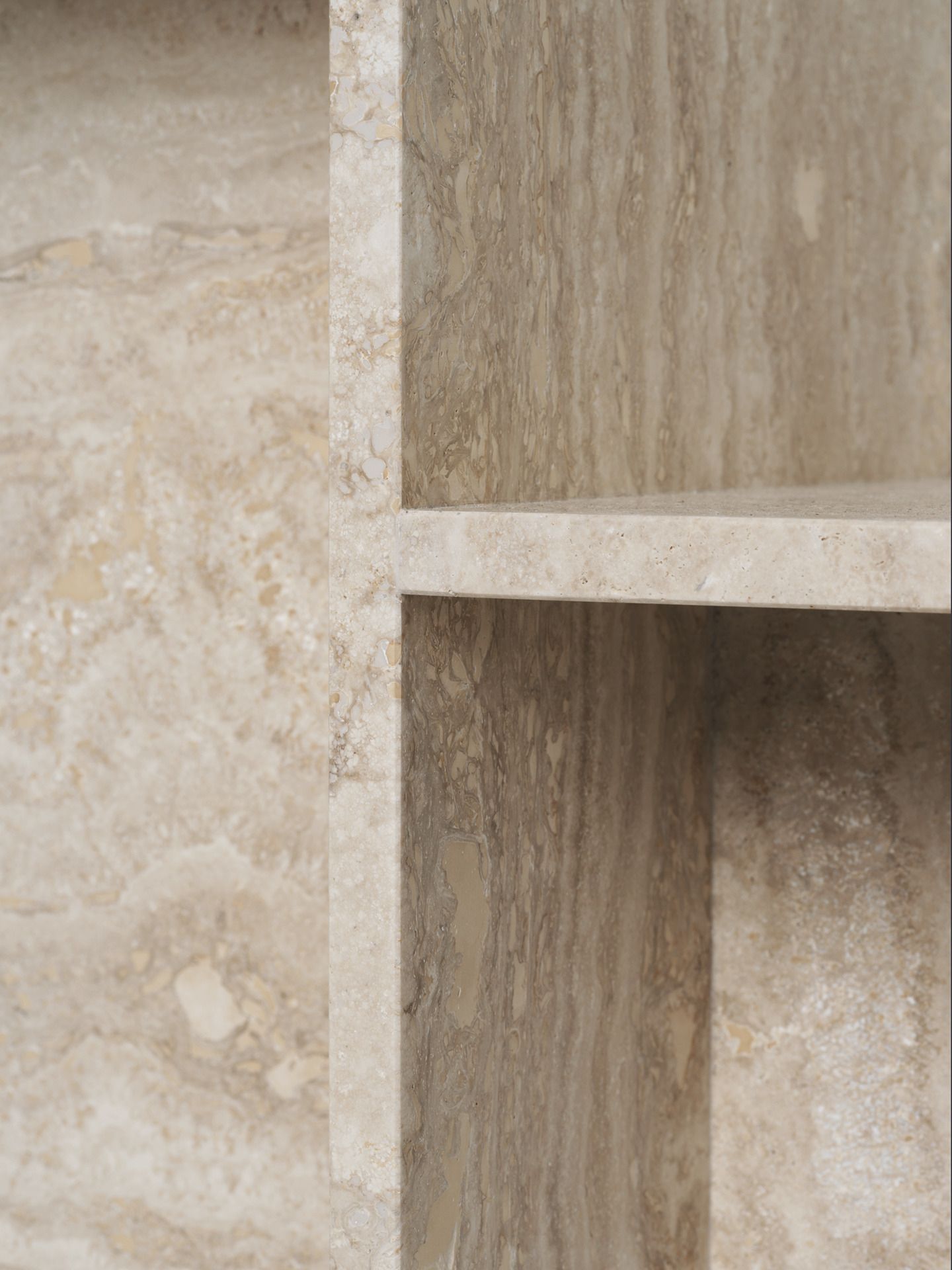 Distinct Side Table - Travertine Beistelltisch Ferm Living