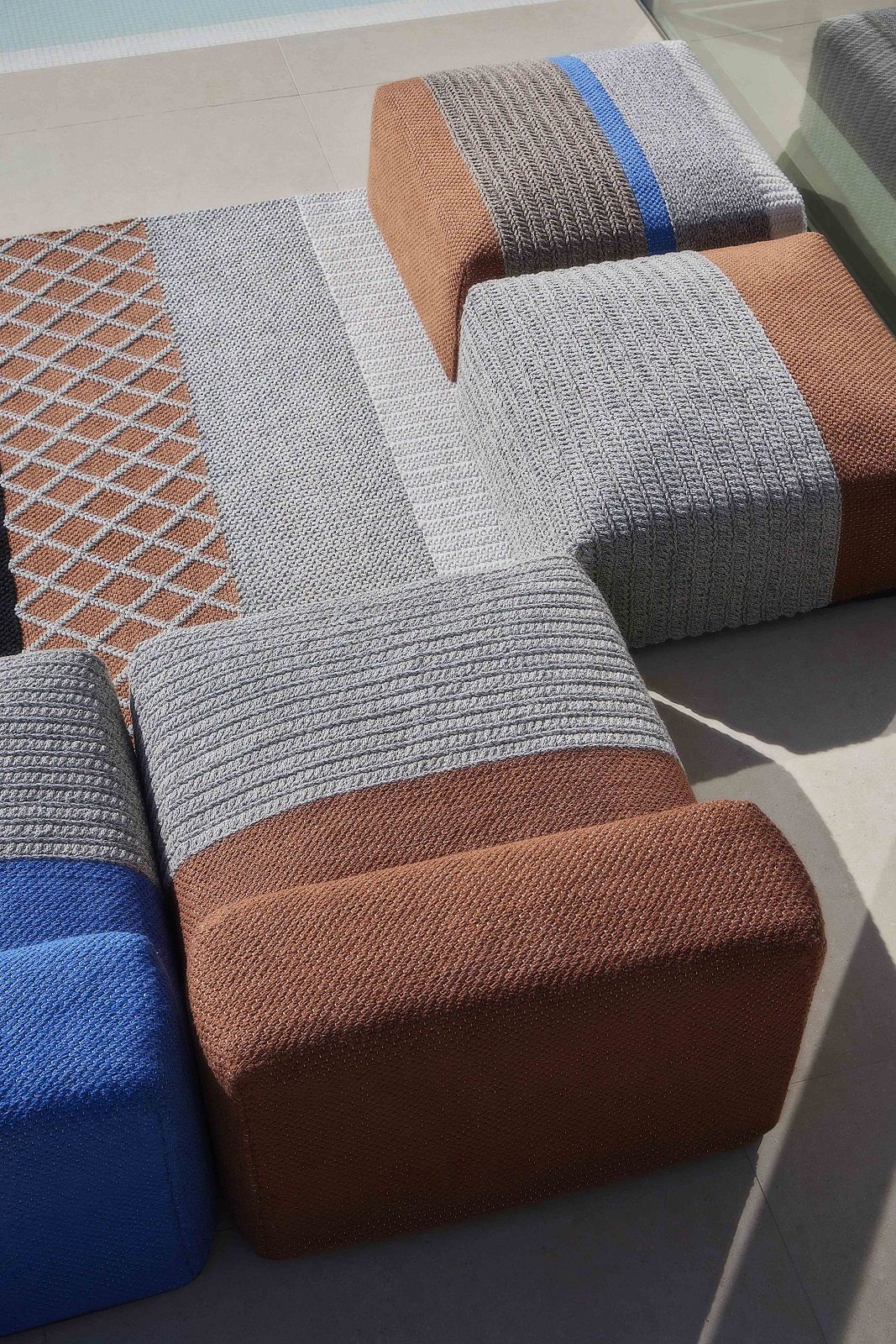 Mangas Outdoor Pouf Hocker Gan 