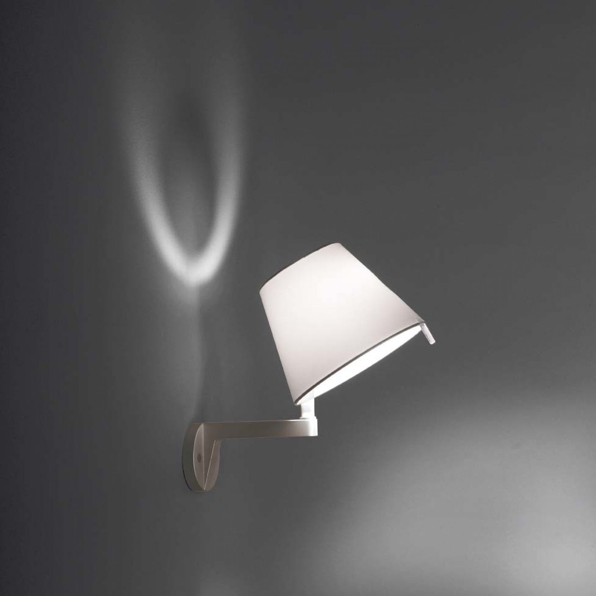 Melampo Wall Wandleuchte Artemide