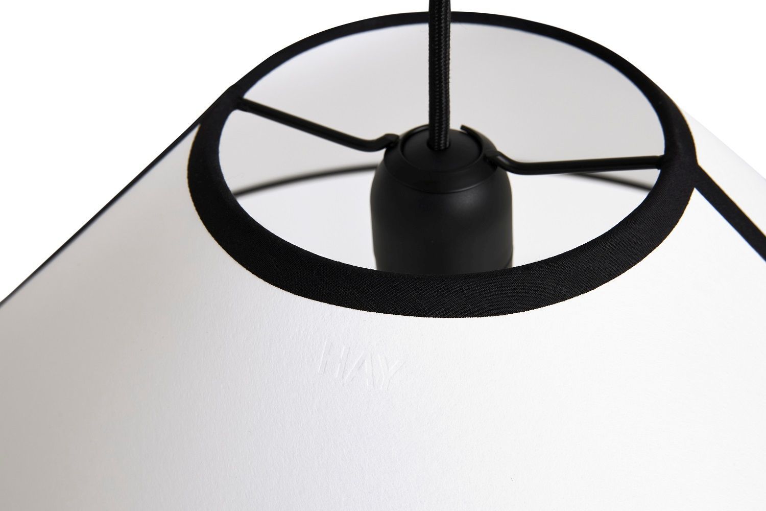 Ava Cone Pendant Pendelleuchte Hay