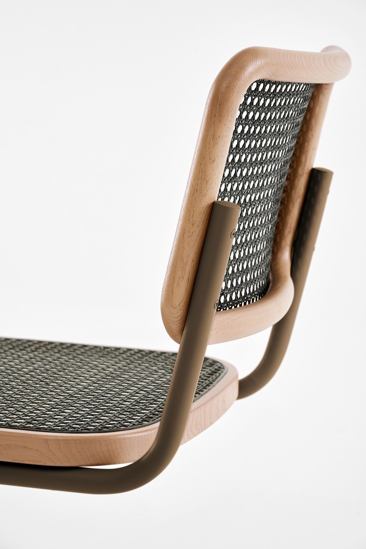 S 32 V Stahlrohr Klassiker Freischwinger Thonet