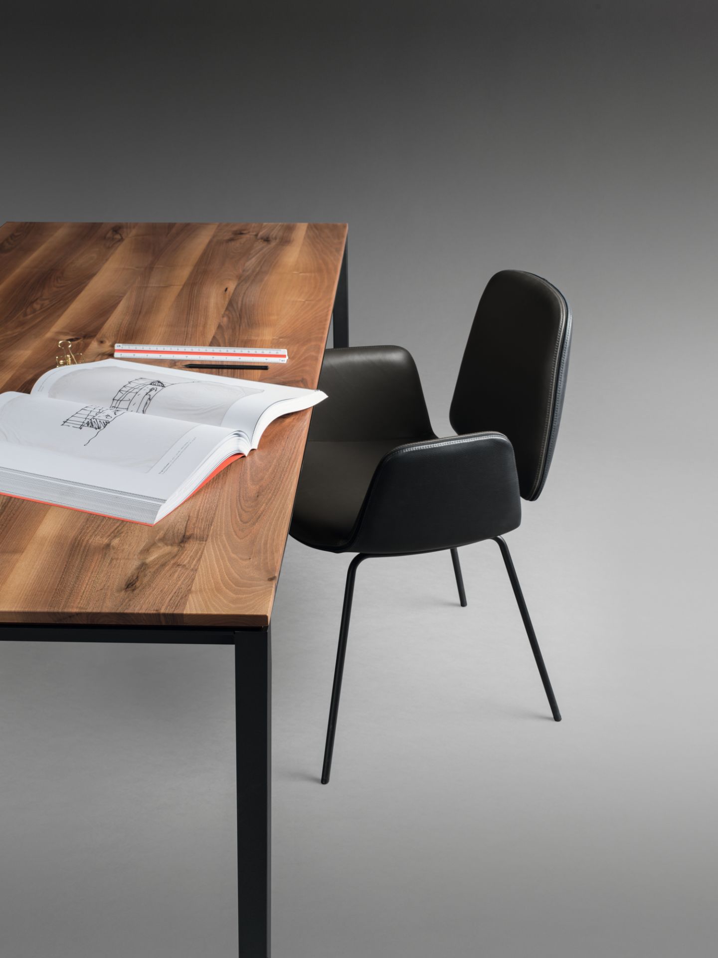 S 600 Tisch Nussbaum Janua