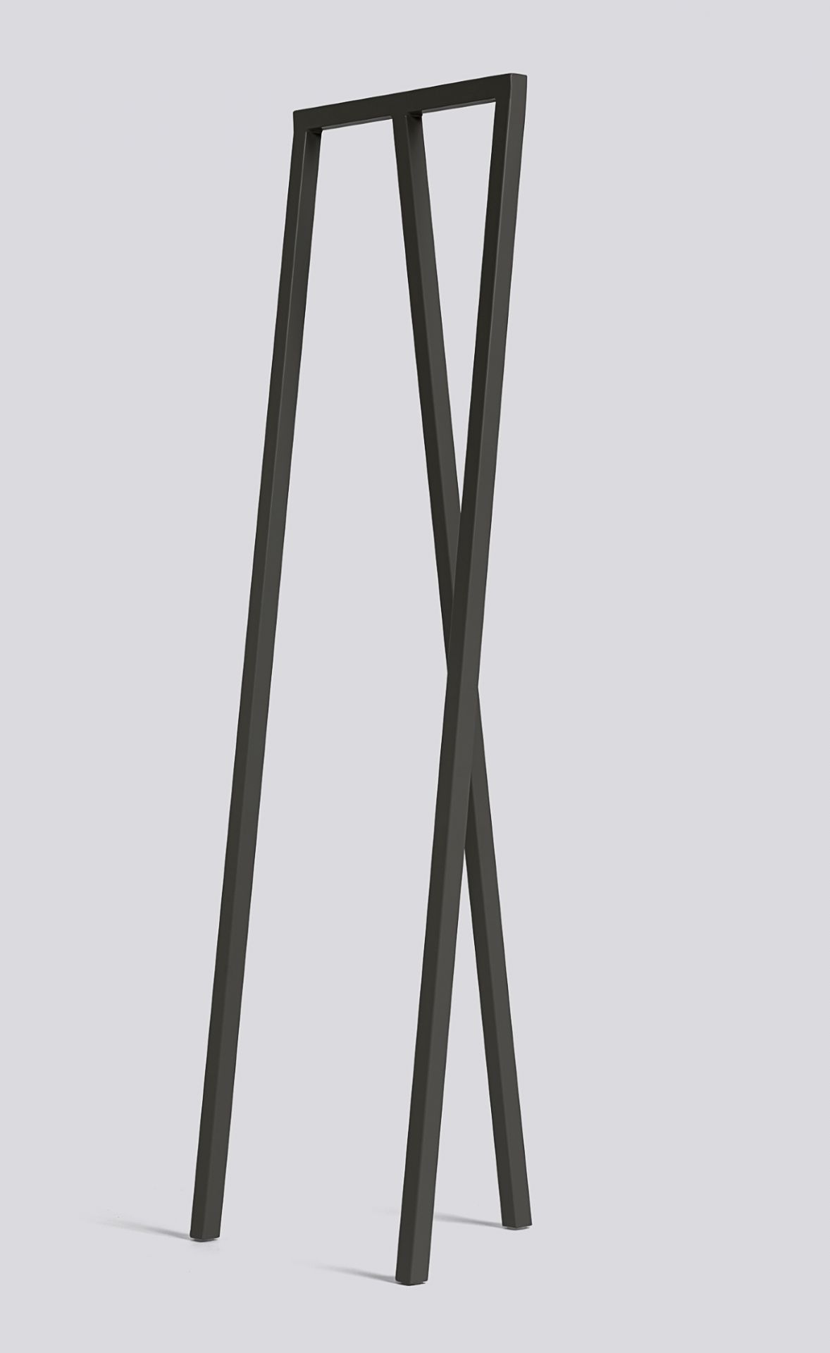Loop Stand Hall Bock Hay