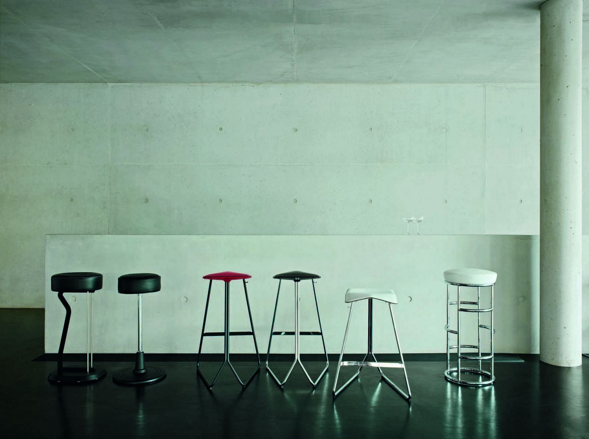 Bar Stool No. 1 Barhocker ClassiCon - QUICK SHIP