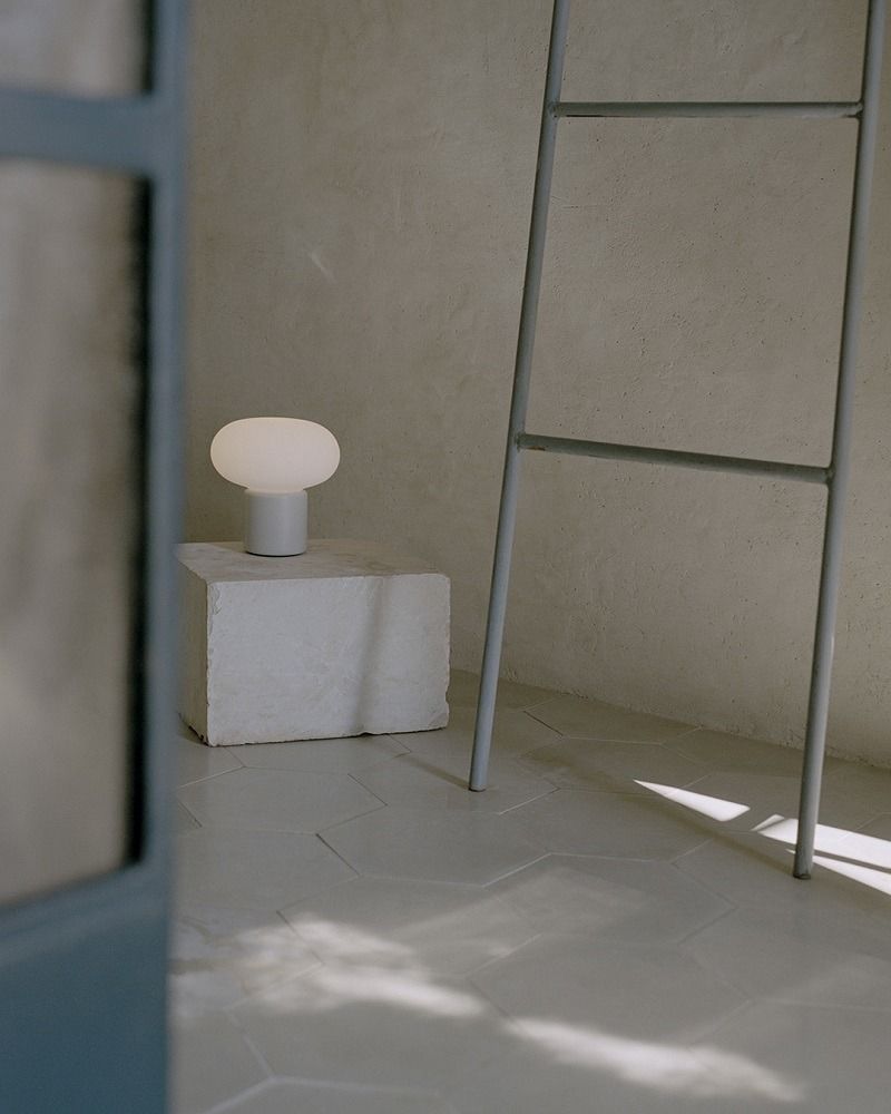 Karl-Johan Portable Table Lamp Akkuleuchte / Tischleuchte New Works Karl-Johan Portable Table Lamp Akkuleuchte / Tischleuchte New Works