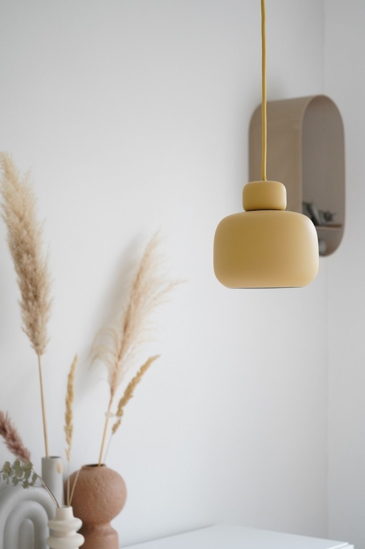 Stone Pendant Pendelleuchte klein Mustard Woud Stone Pendant Pendelleuchte klein Mustard Woud