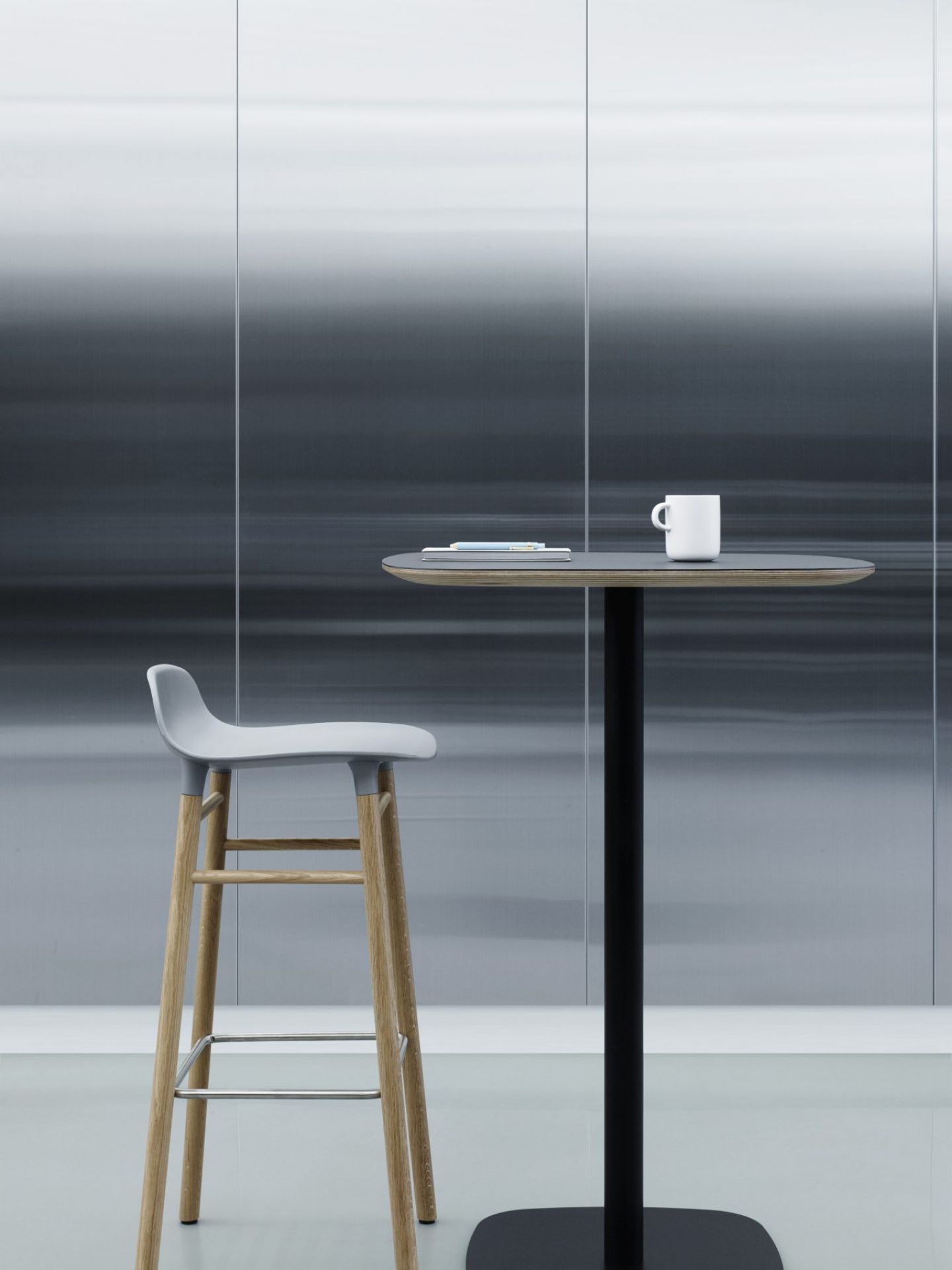 Form Barstool Barhocker H 65 cm Holz Normann Copenhagen