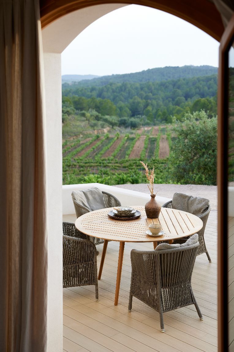 Define Dining Table Rund Outdoor Cane-Line