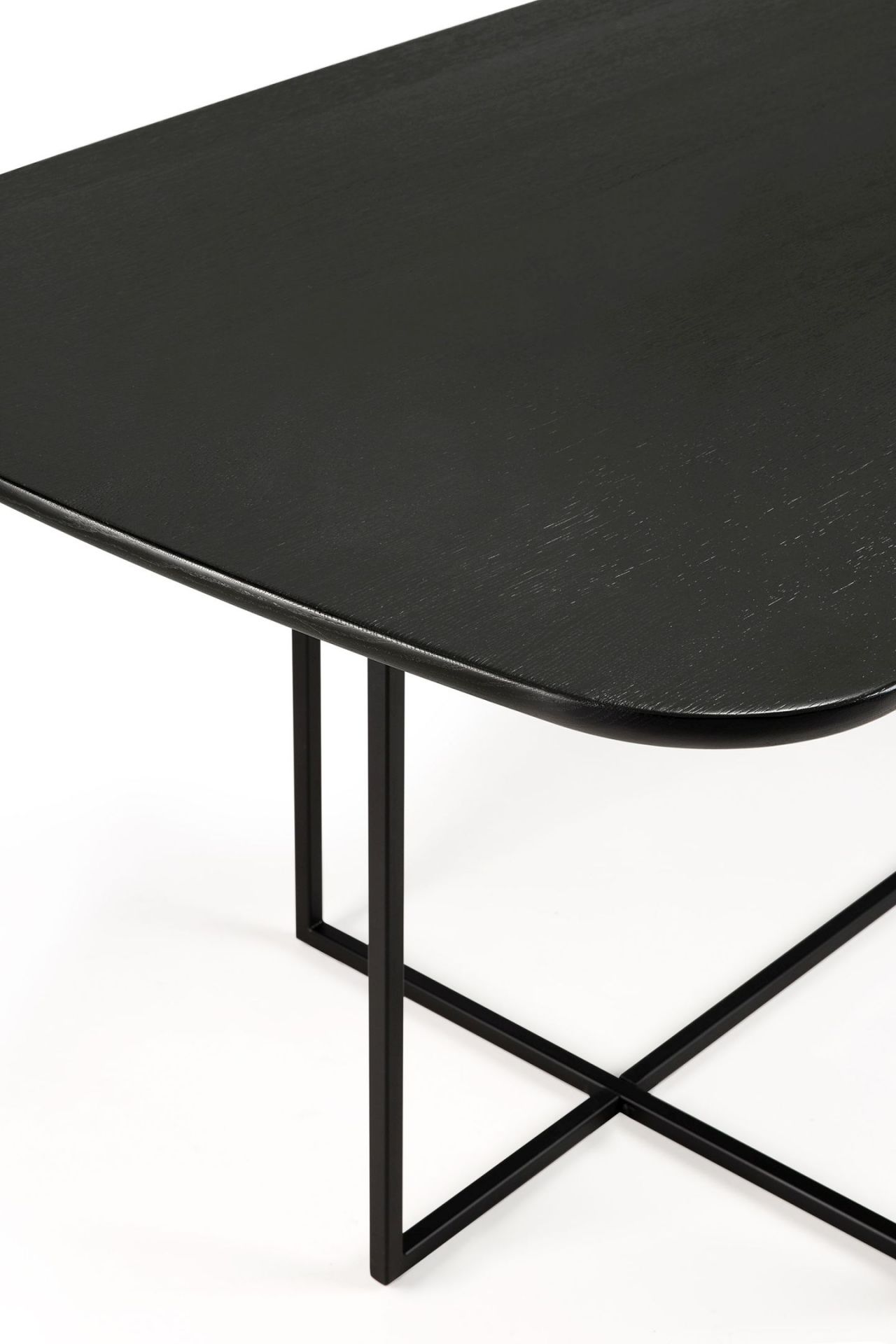 Arc Tisch Eiche schwarz lackiert Ethnicraft