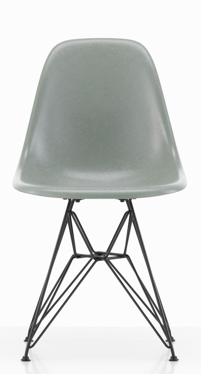 Eames Fiberglass Chair DSR Stuhl Vitra
