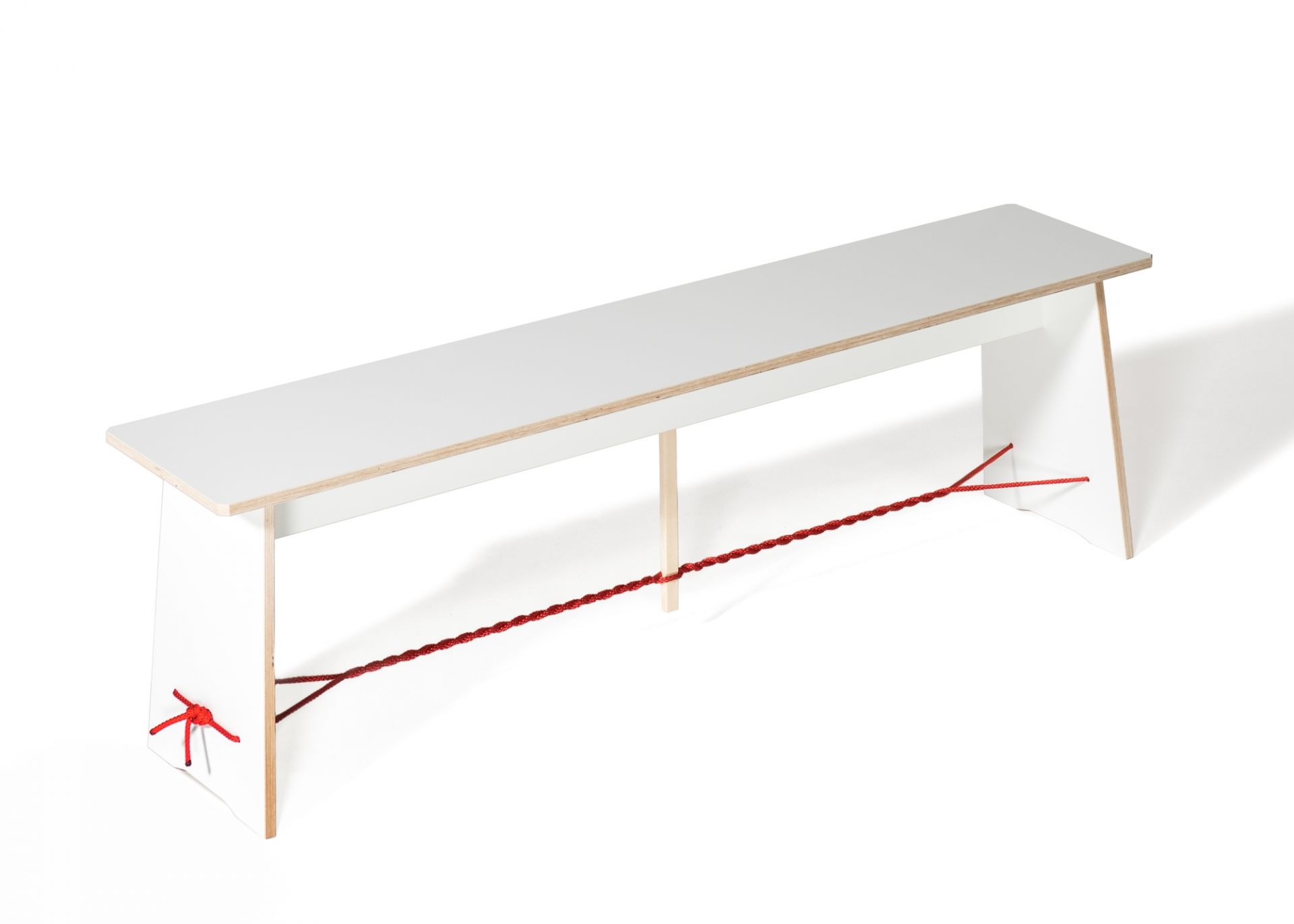Langer Max Sitzbank 90 cm weiss Seil rot Nils Holger Moormann