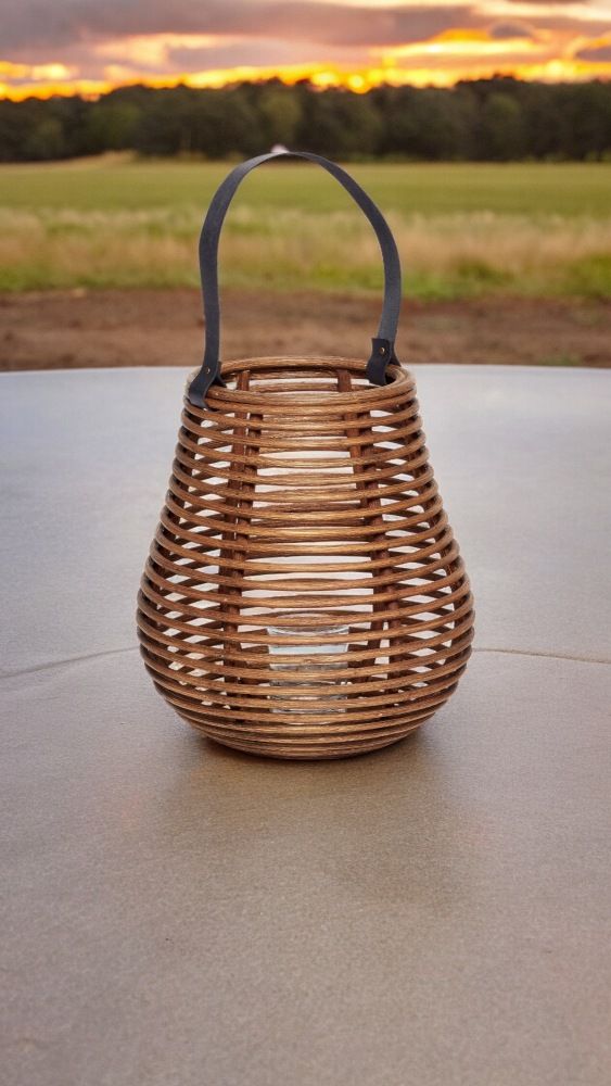 Laterne mit Glas Rattan Hübsch Interior - EINZELSTÜCKE
