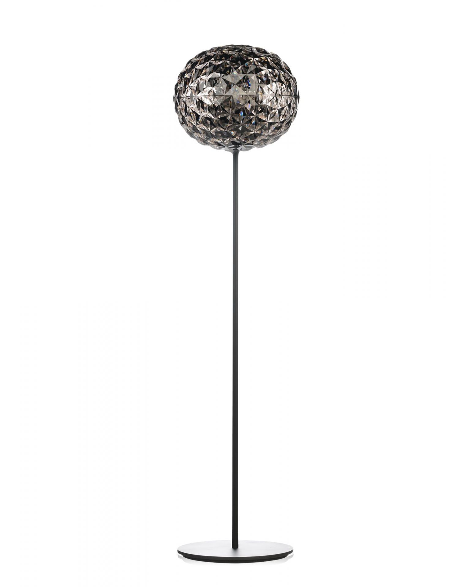 Planet Stehleuchte LED von Kartell in Rauchglas-Optik. Moderne Design Lampe für Wohnzimmer.