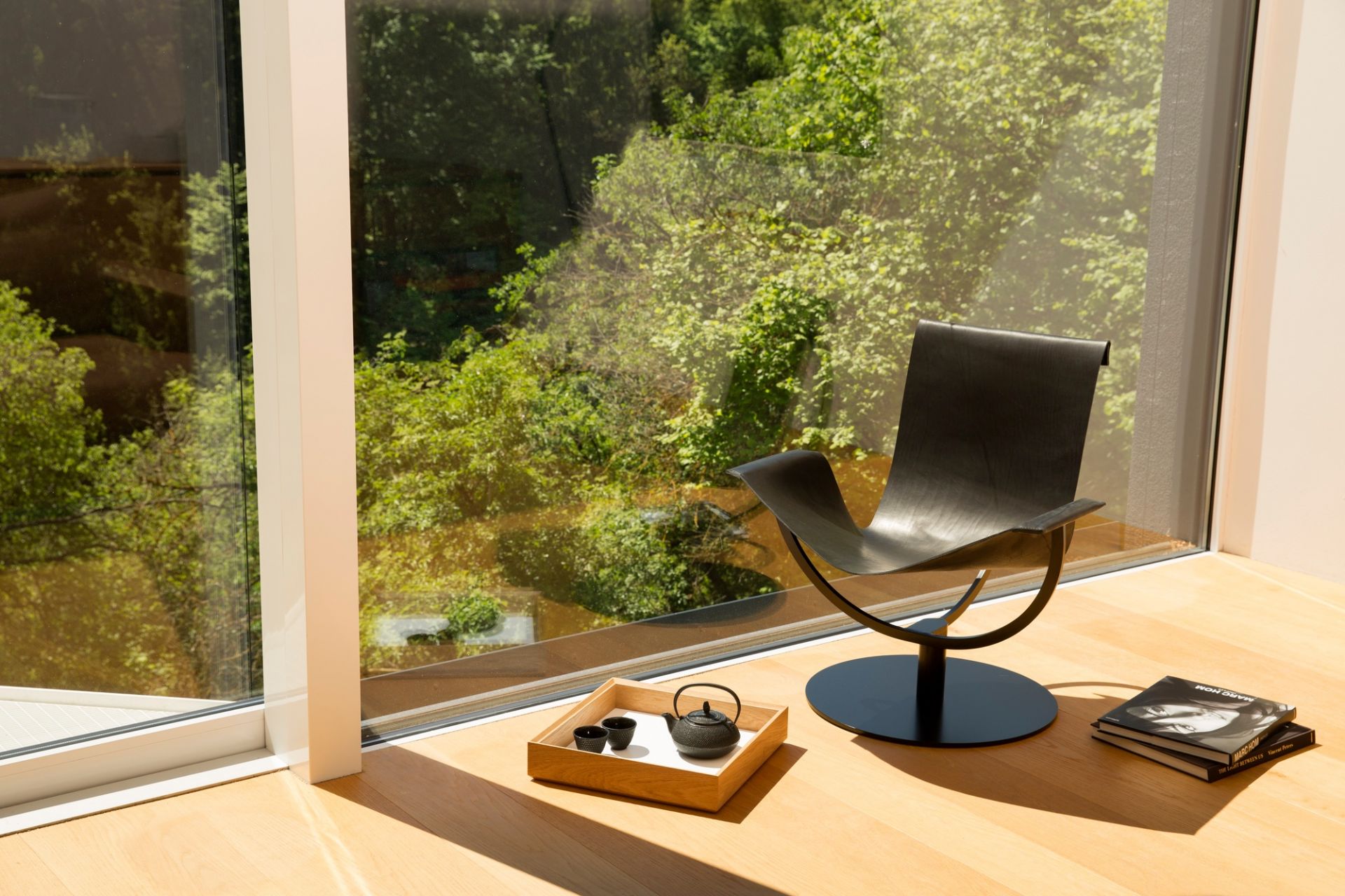 Arch Chair Sessel Kernleder schwarz Favius